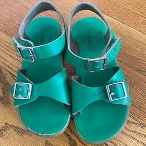 Girls Footmates sandals (like saltwater) toddler size 9